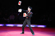 Ty Toyo jongliert mit 12 (©Fotp: Martin Schmitz)